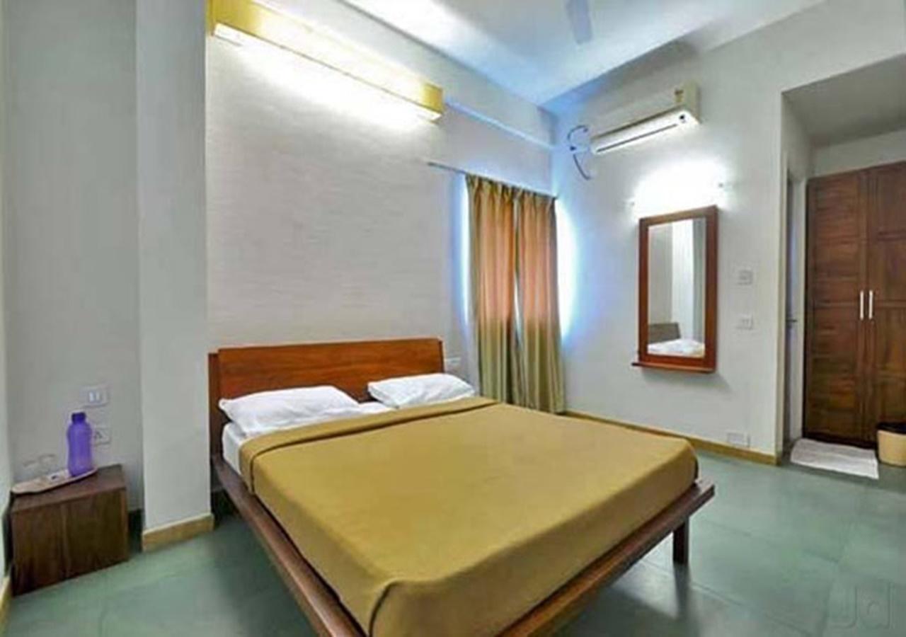 Hotel Holiday Home Bangalore Exterior photo