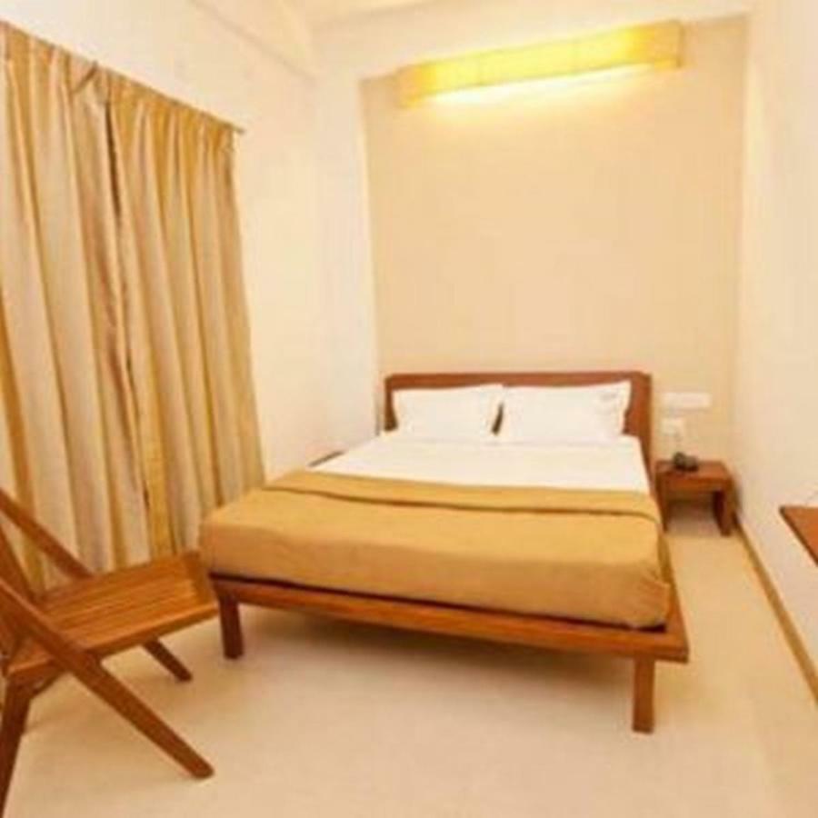 Hotel Holiday Home Bangalore Exterior photo